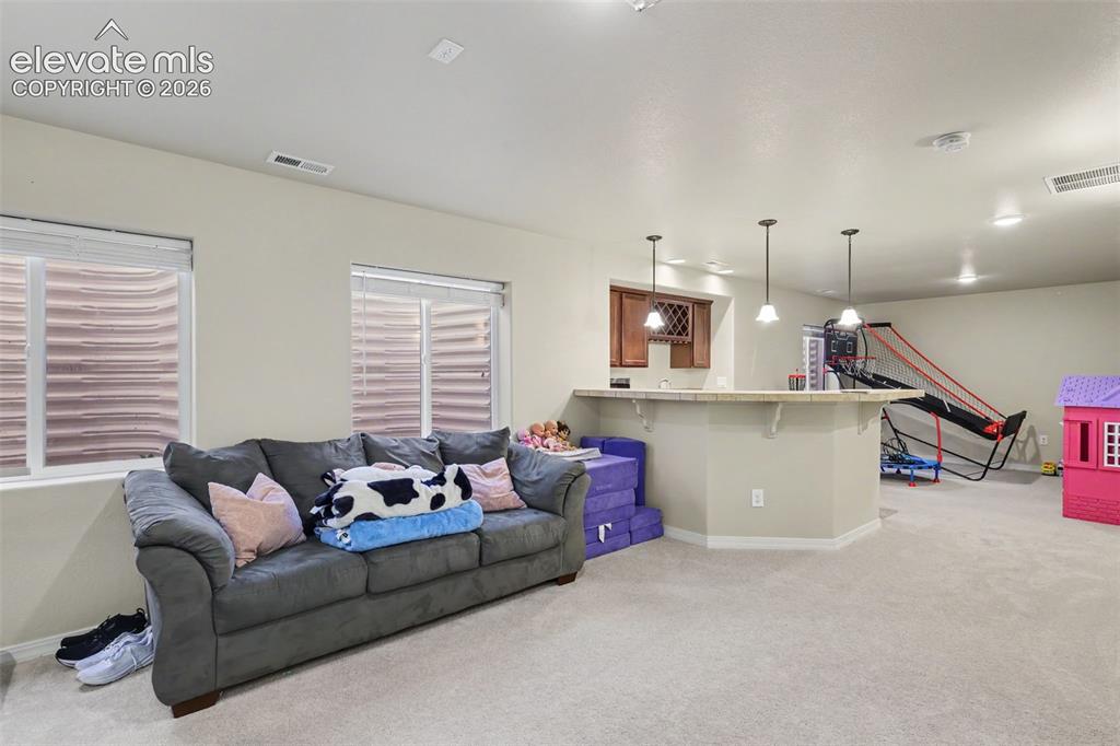 Image 32 of 47: Family Room