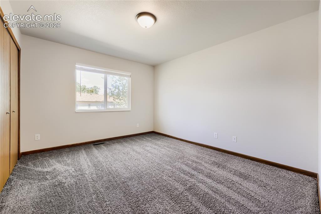 Image 10 of 24: Bedroom
