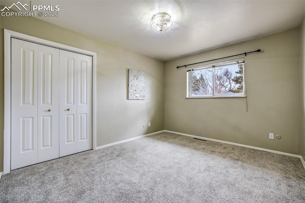 Image 21 of 37: Primary bathroom