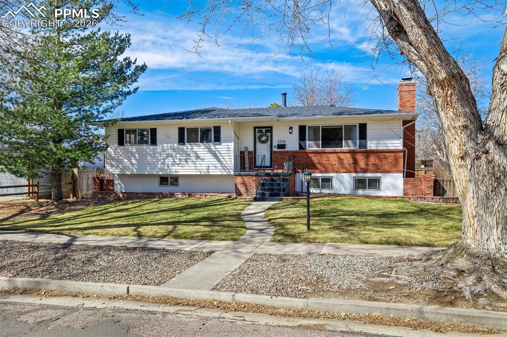 Image 6 of 37: Primary suite