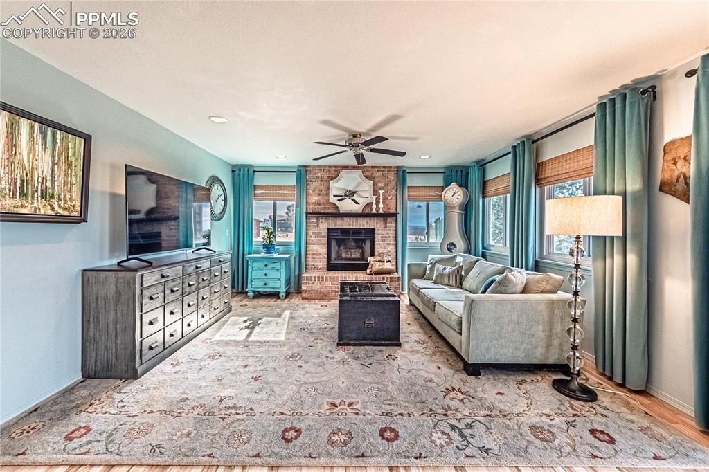 Image 16 of 47: Living Room