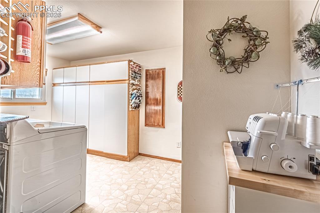 Image 27 of 47: Laundry