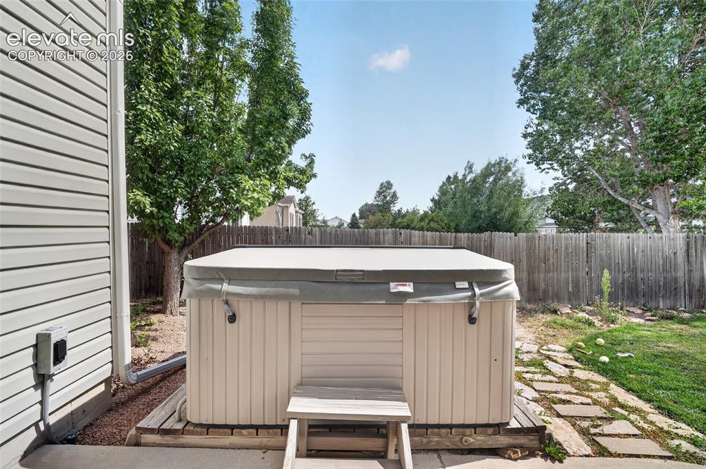 Image 20 of 30: Hot tub conveys