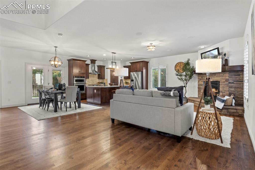 Image 10 of 44: Living Room