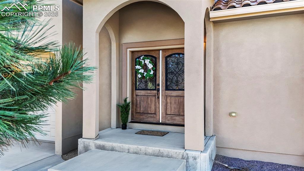 Image 3 of 44: Entry