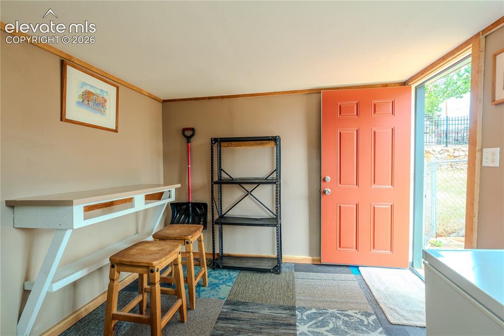 Image 31 of 40: Can be an art studio, hobby room, or massive storage space