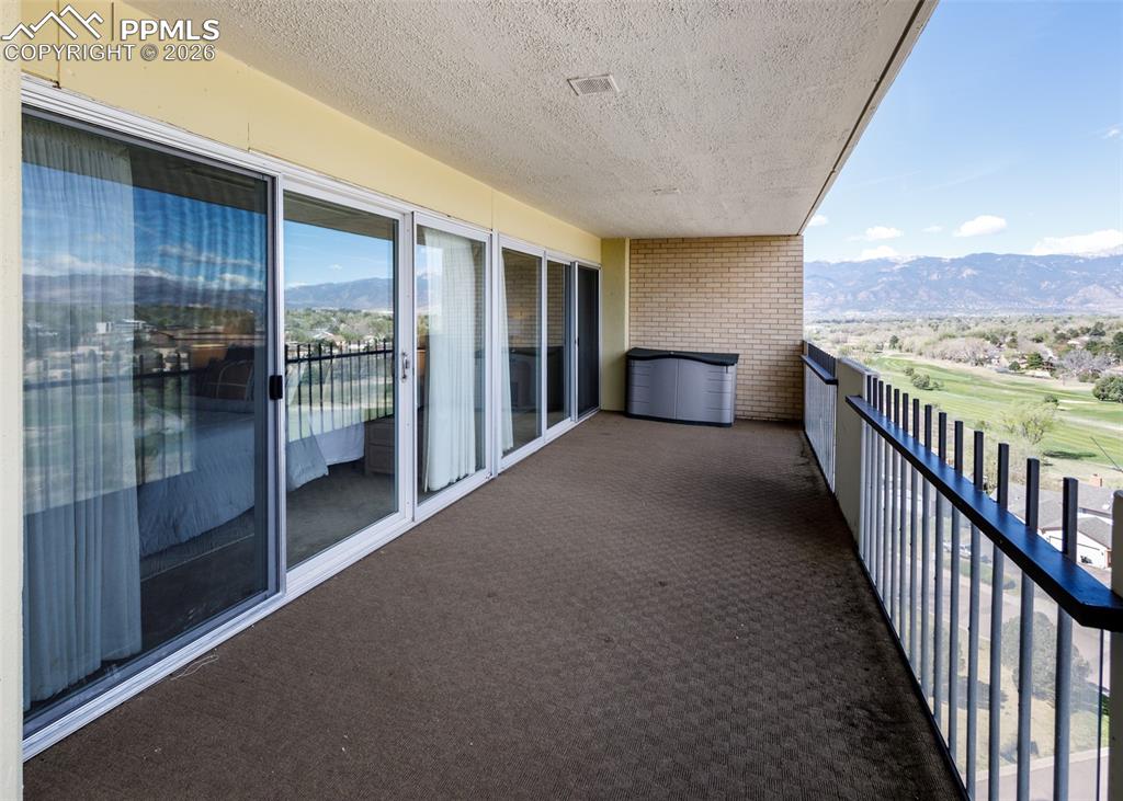 Image 28 of 49: Balcony