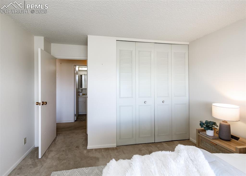 Image 34 of 49: Bedroom