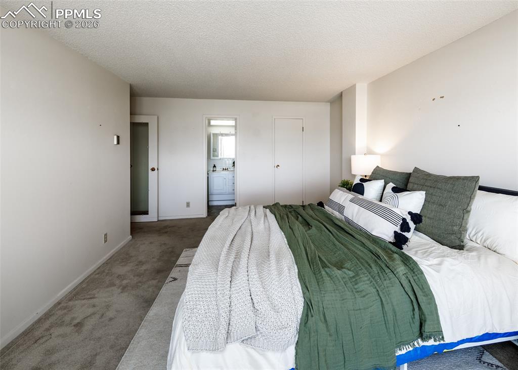 Image 45 of 49: Bedroom