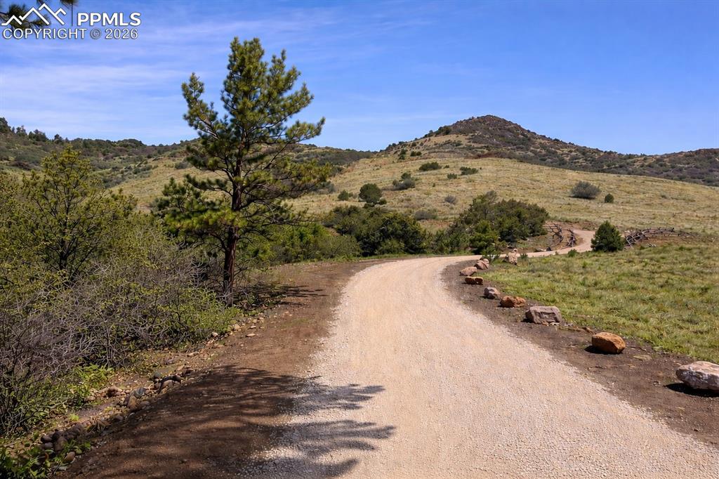 Image 19 of 26: View