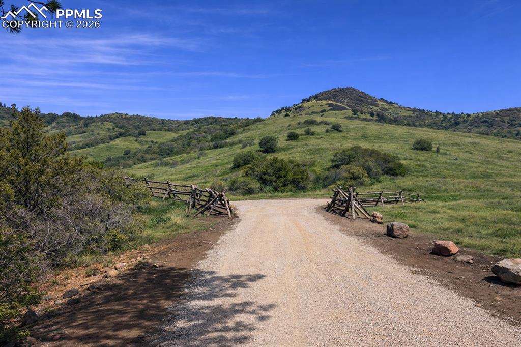 Image 21 of 26: View