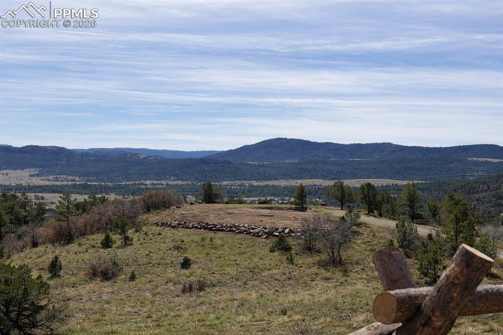 Image 24 of 26: View