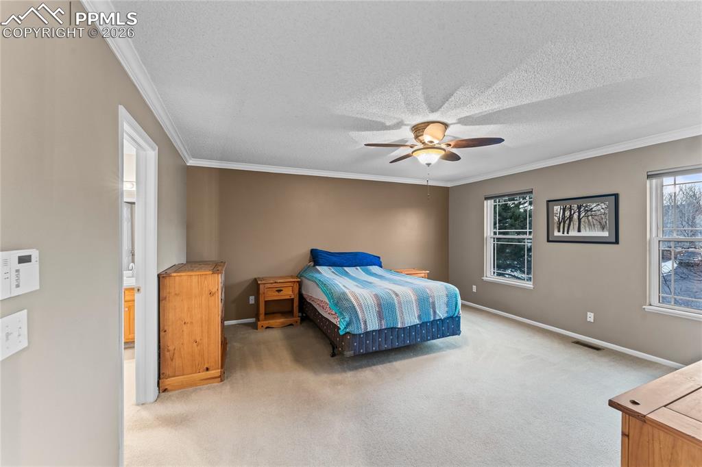 Image 21 of 44: Bedroom