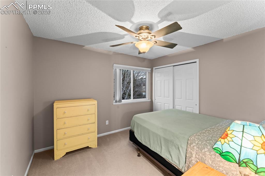 Image 25 of 44: Bedroom