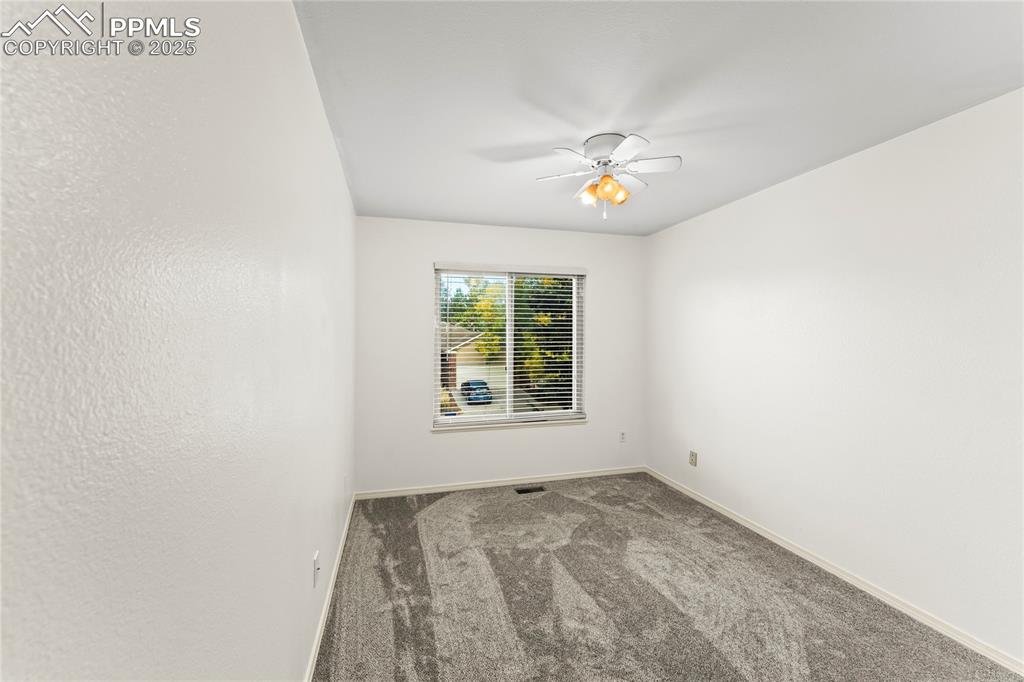 Image 33 of 38: Bedroom