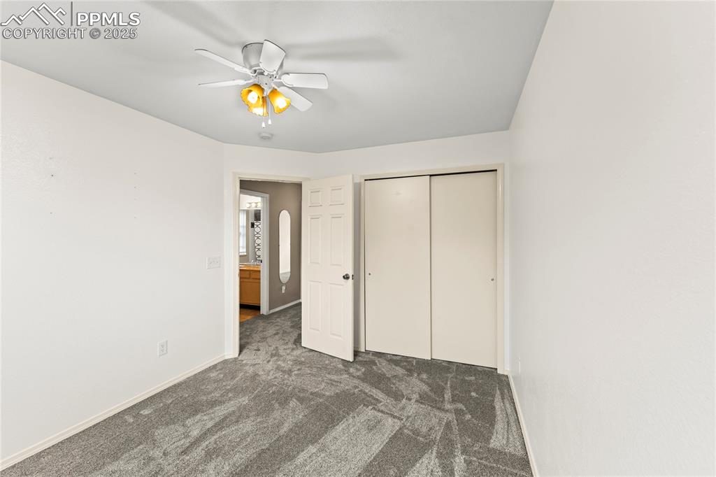 Image 34 of 38: Bedroom