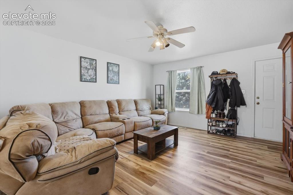 Image 6 of 25: Living Room