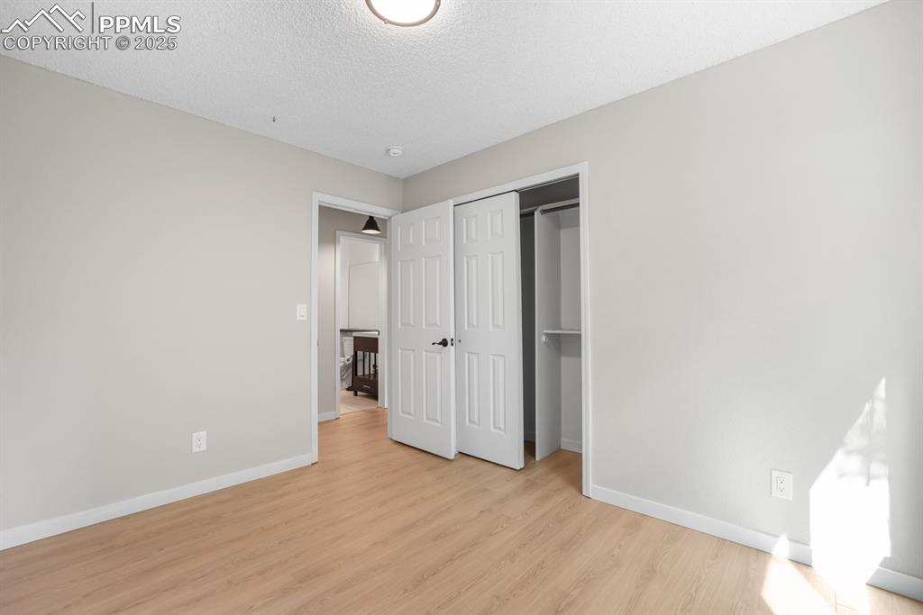 Image 26 of 44: Bedroom