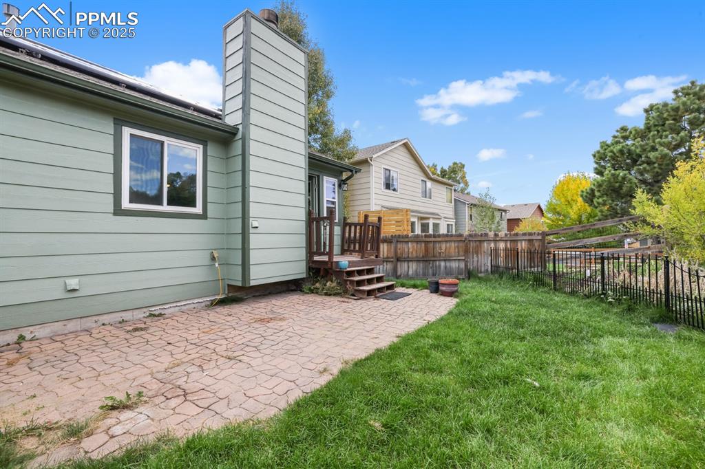 Image 42 of 44: Back of Structure