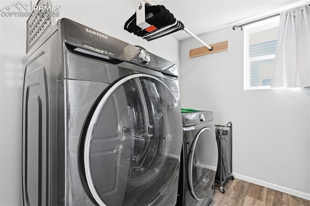 Image 20 of 24: Laundry