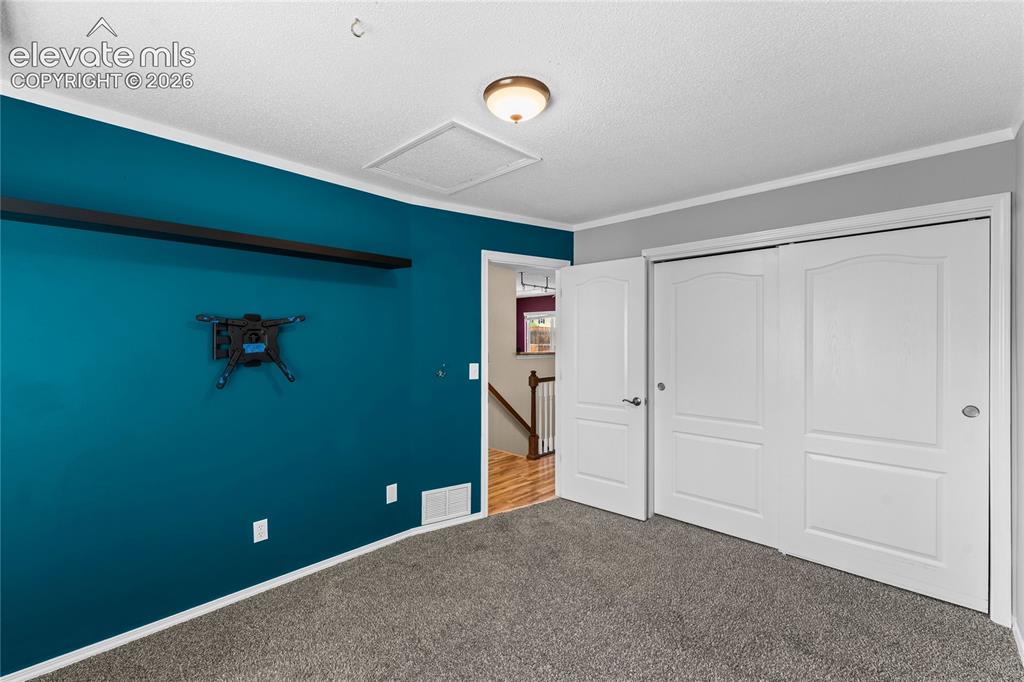Image 19 of 40: Bedroom