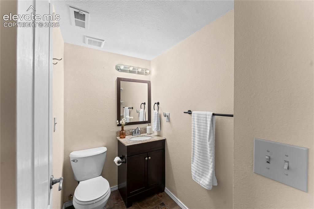 Image 26 of 40: Bathroom