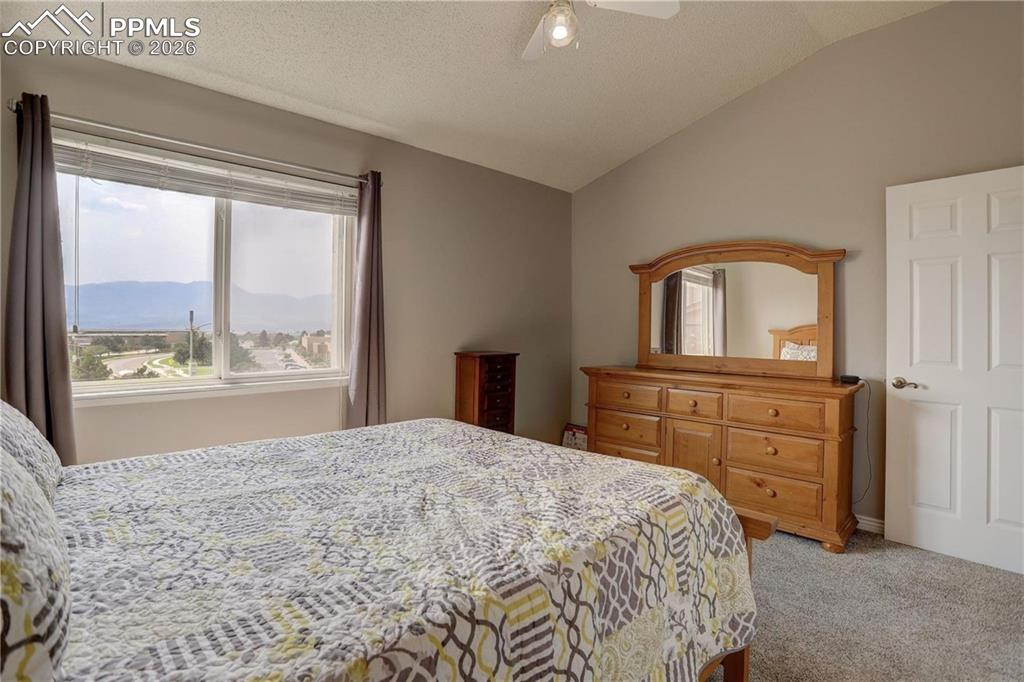 Image 20 of 45: Bedroom