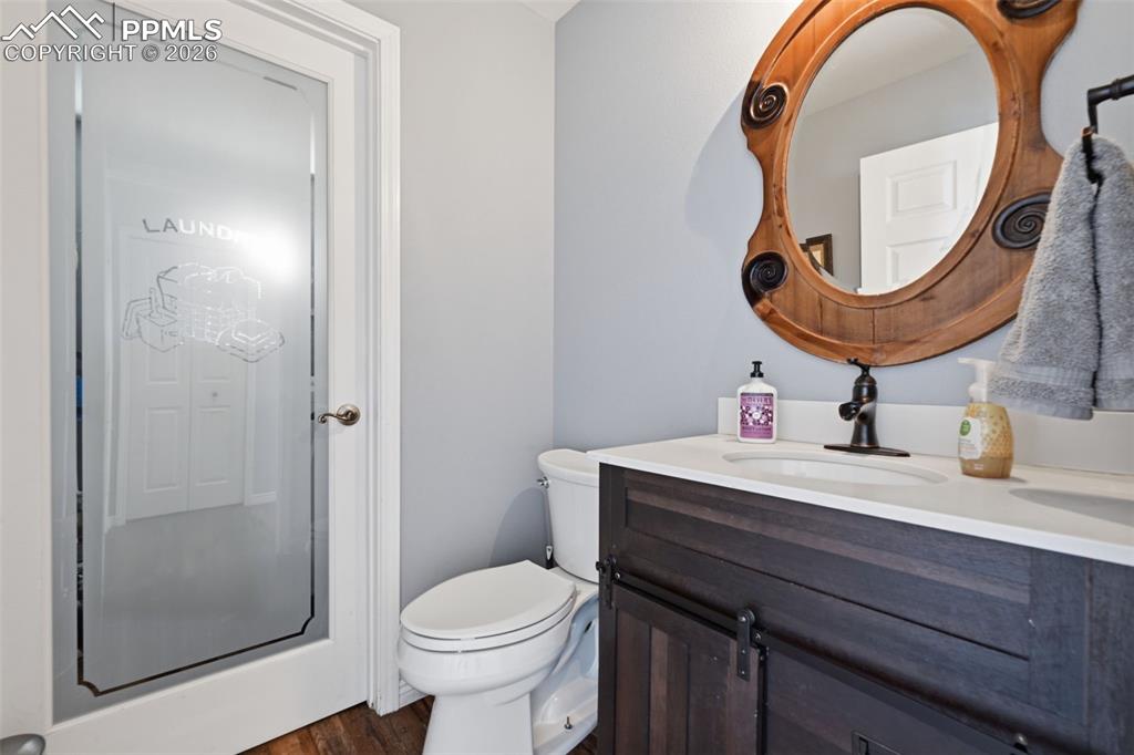 Image 26 of 45: Bathroom