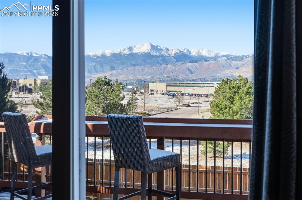 Image 5 of 45: Balcony