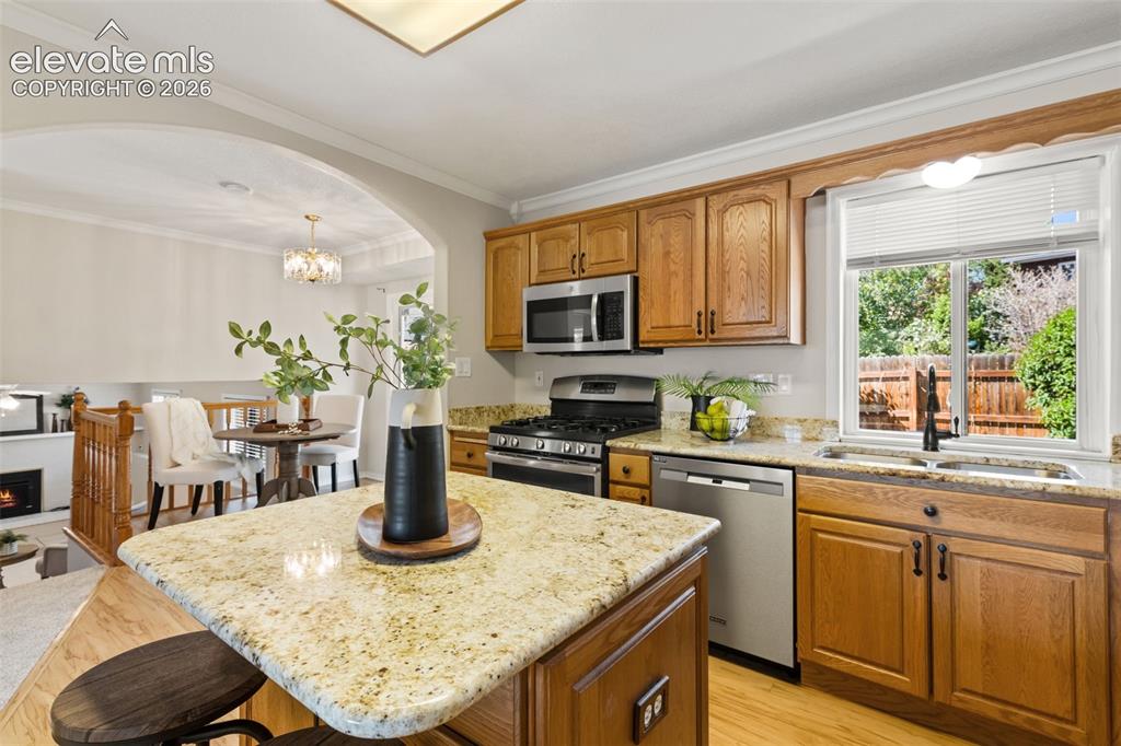 Image 12 of 33: Kitchen