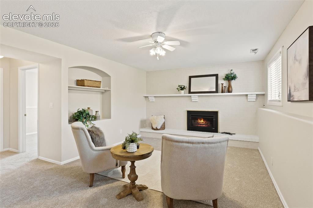 Image 14 of 33: Family Room