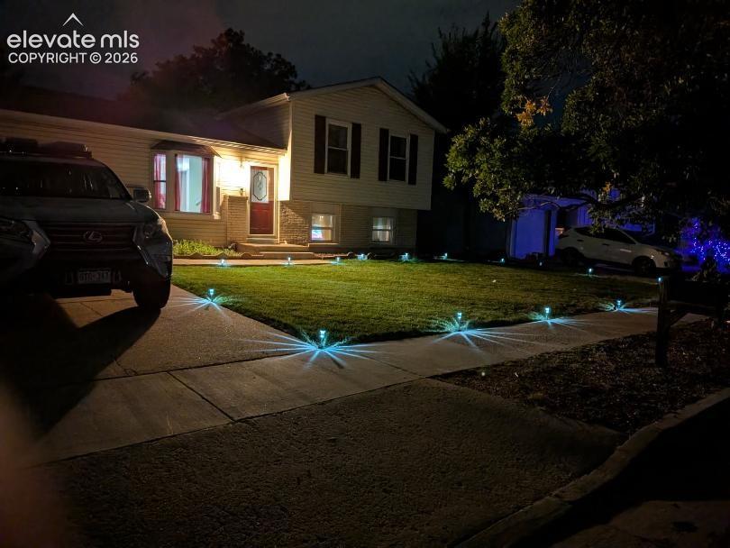 Image 6 of 47: DenicMic Solar Lights adds a little Pizazz! 