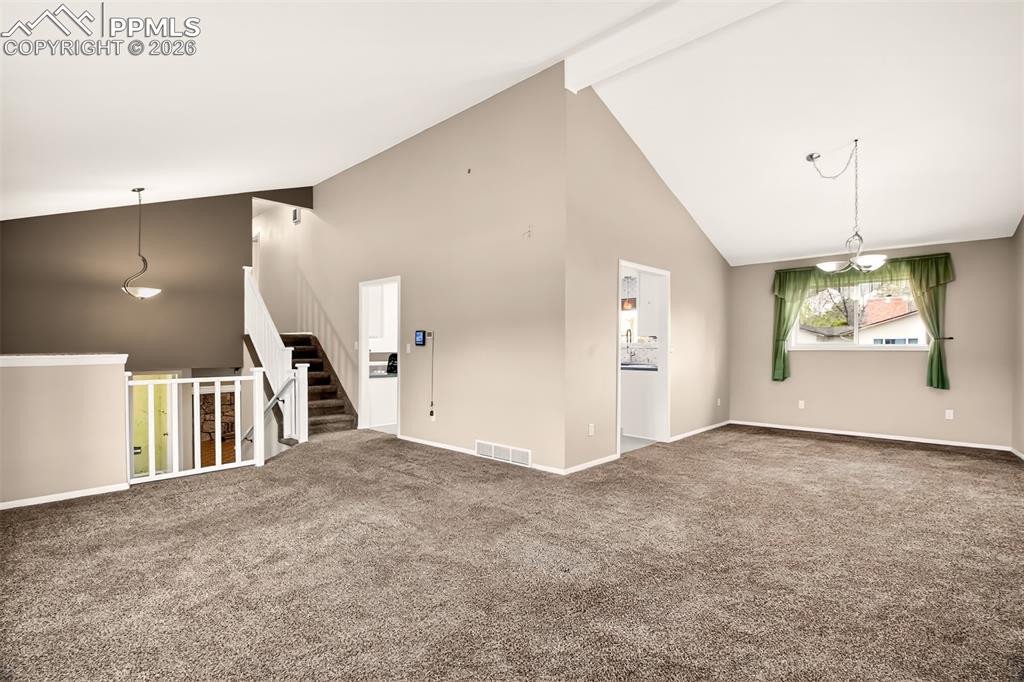Image 18 of 50: Living Room