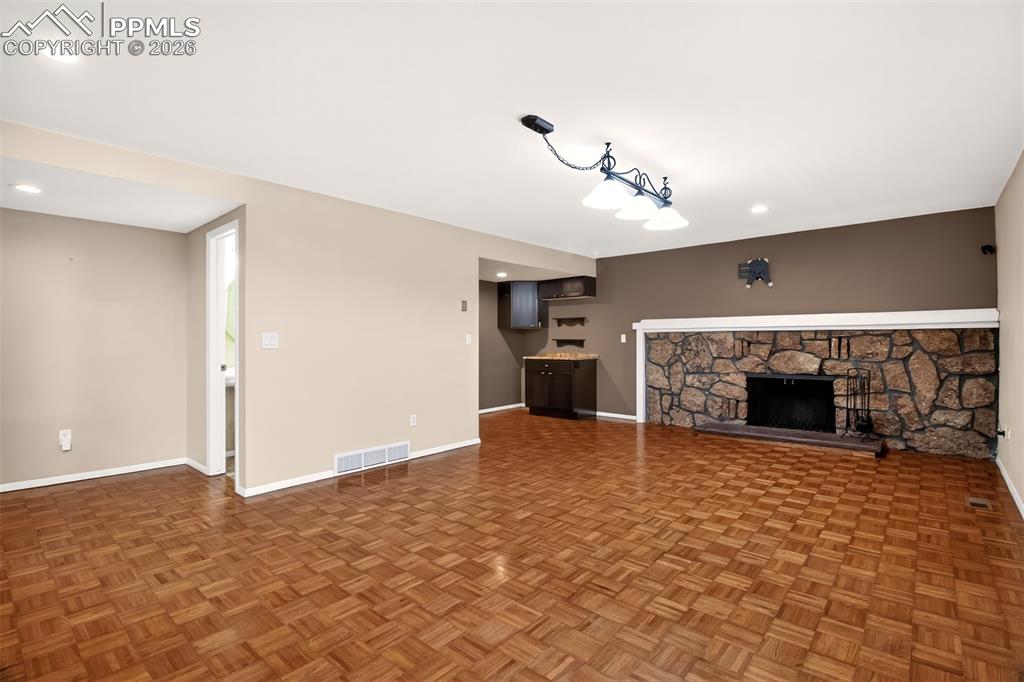 Image 7 of 50: Family Room