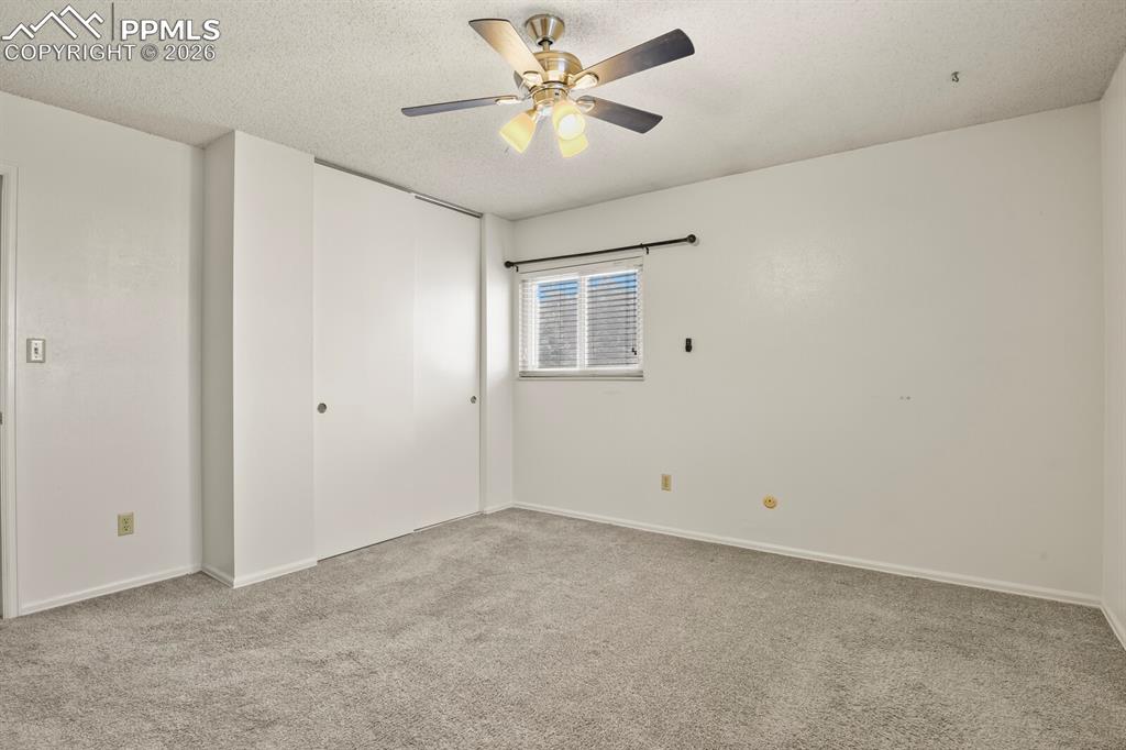 Image 16 of 35: Bedroom