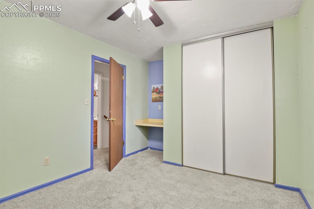 Image 19 of 35: Bedroom