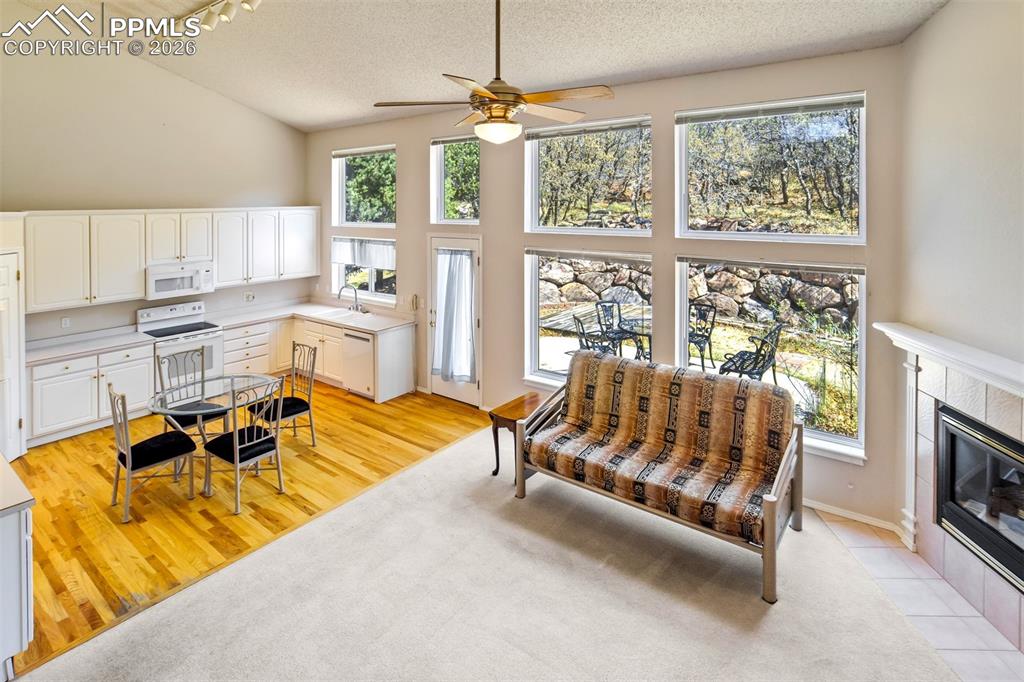 Image 13 of 44: Living Room