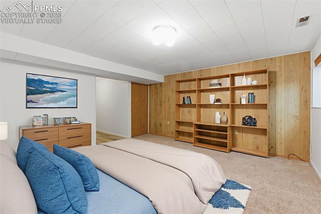 Image 22 of 31: Virtually Staged 