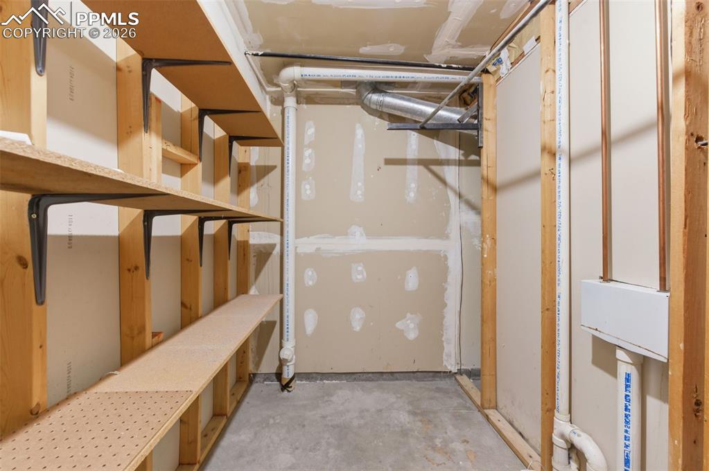 Image 25 of 31: Storage