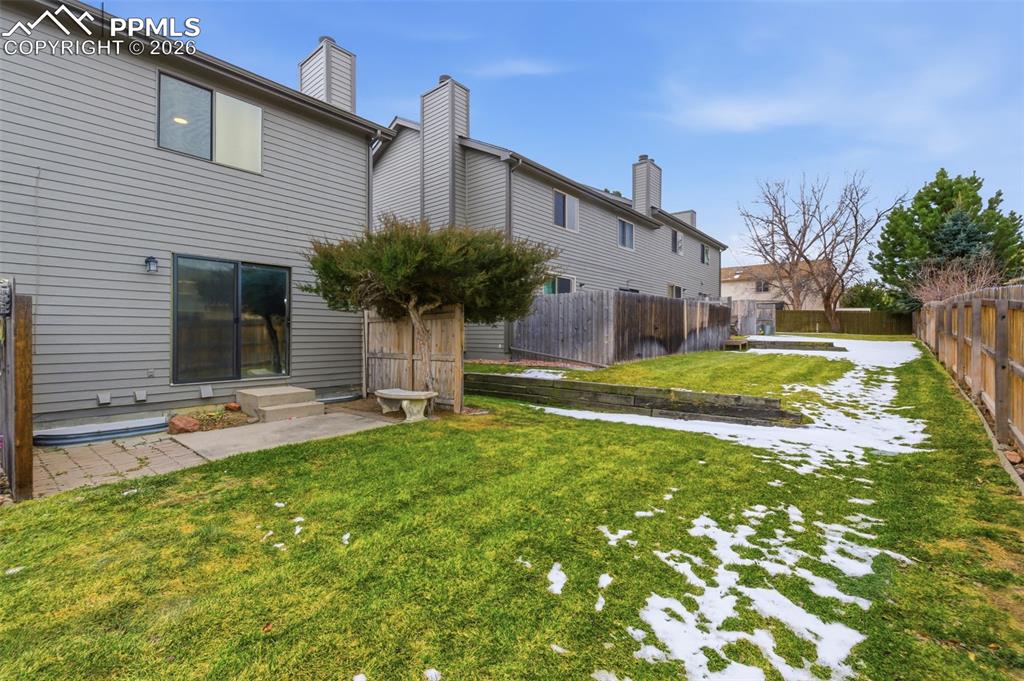 Image 29 of 31: Back of Structure