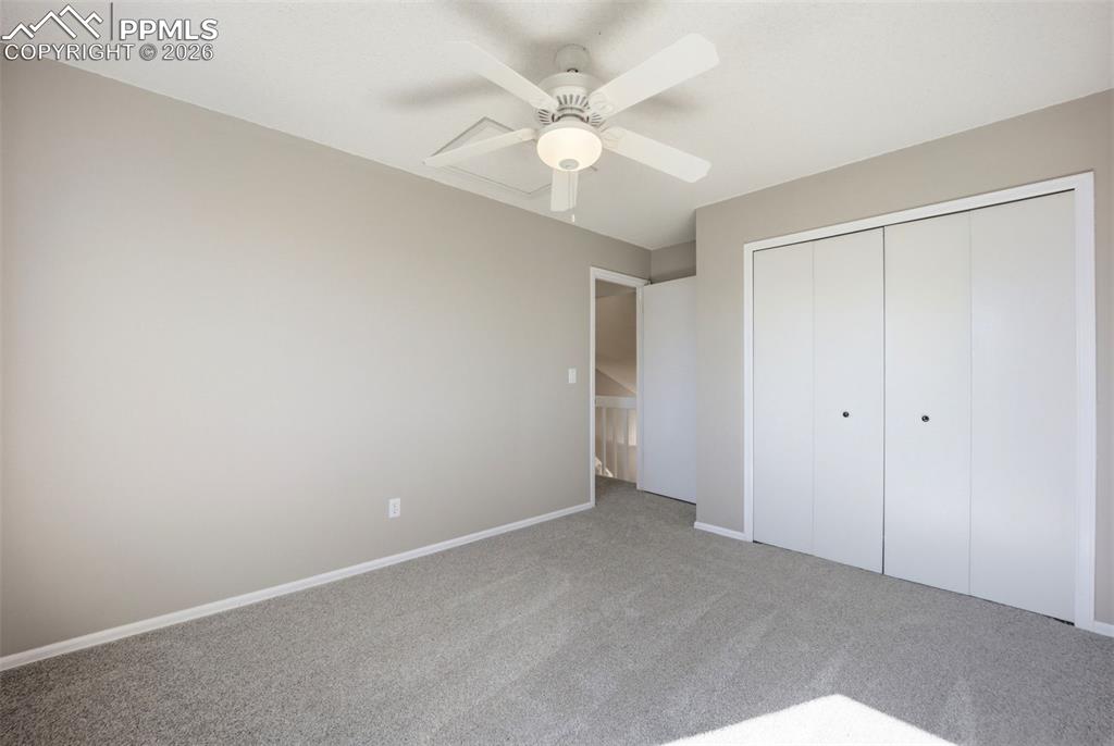 Image 16 of 50: Bedroom