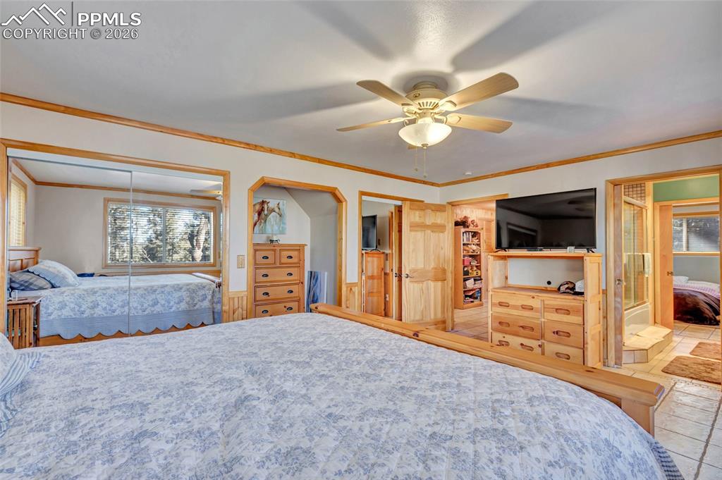 Image 28 of 48: Bedroom