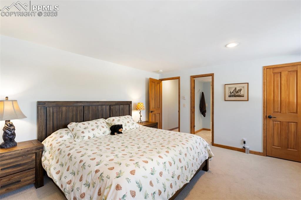 Image 43 of 50: Bedroom