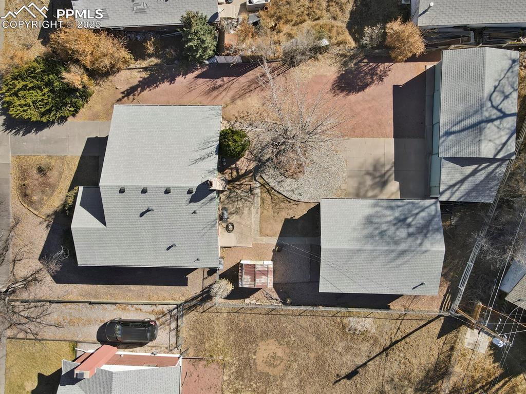 Image 37 of 37: 6 total enclosed garage spaces.