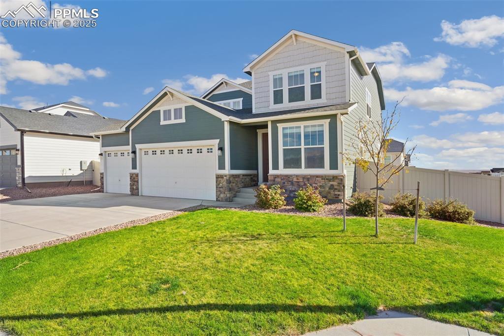 Image 2 of 50: Front of Structure