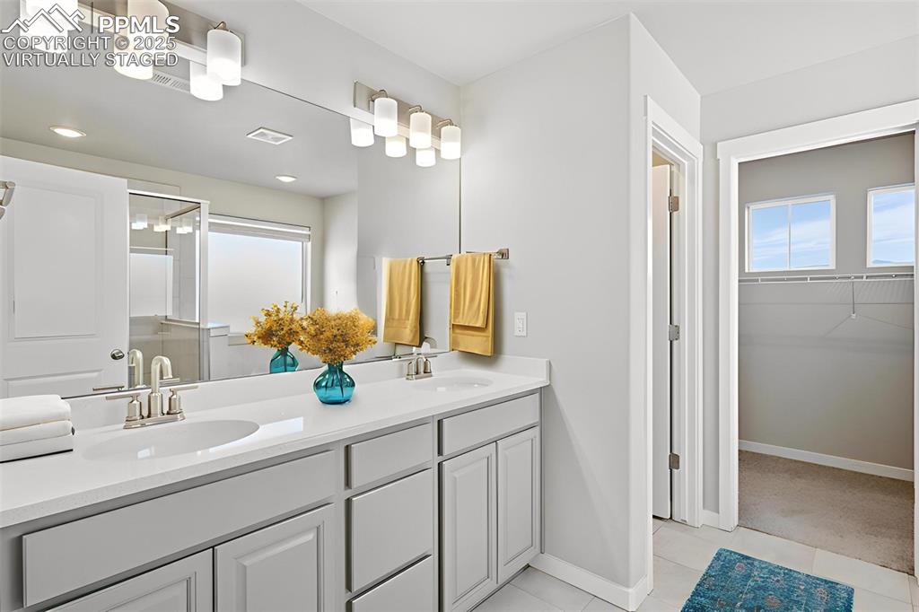 Image 34 of 50: virtually staged