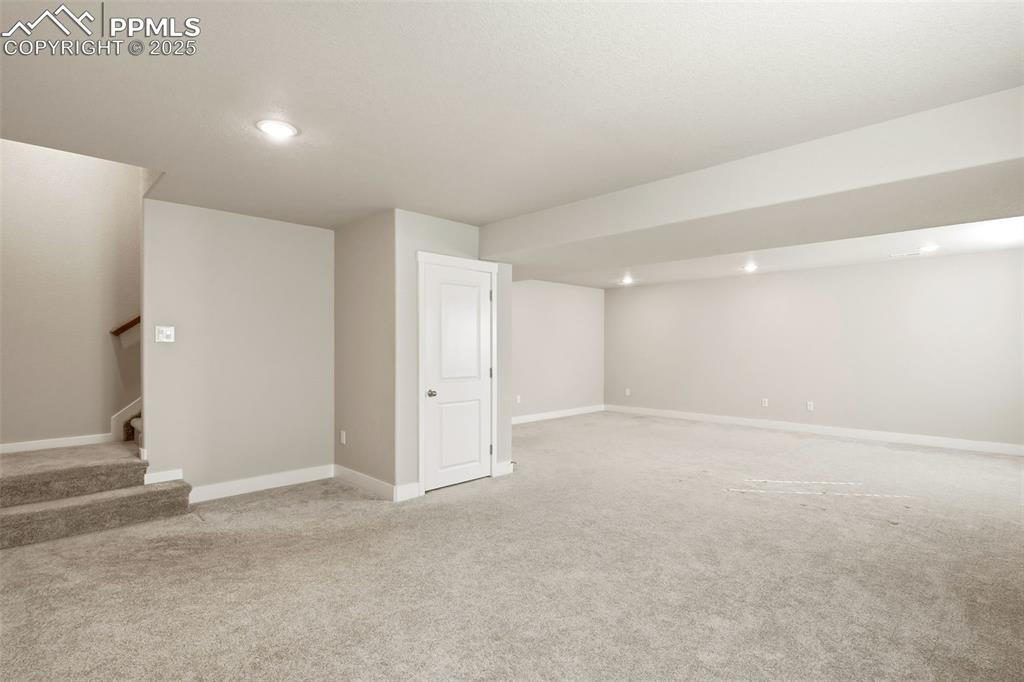 Image 42 of 50: Family Room