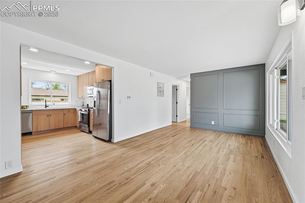 Image 7 of 22: Living Room