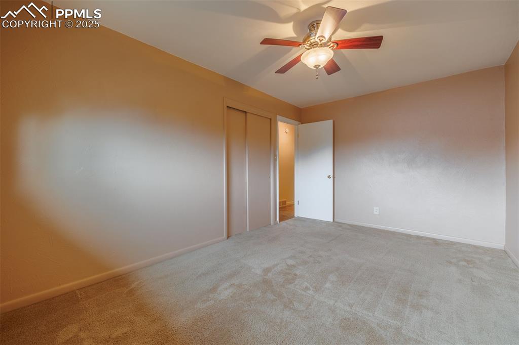 Image 24 of 46: Bedroom