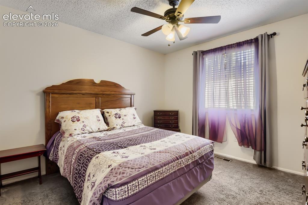 Image 10 of 24: Bedroom